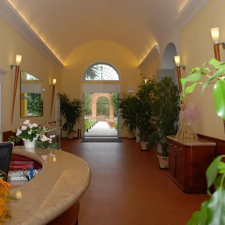 Otel Aretusi 3*