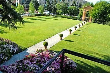 Otel Aretusi 3*